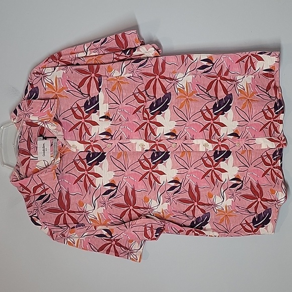Goodfellow & Co Other - GOODFELLOW pink floral summer tropical button front shirt